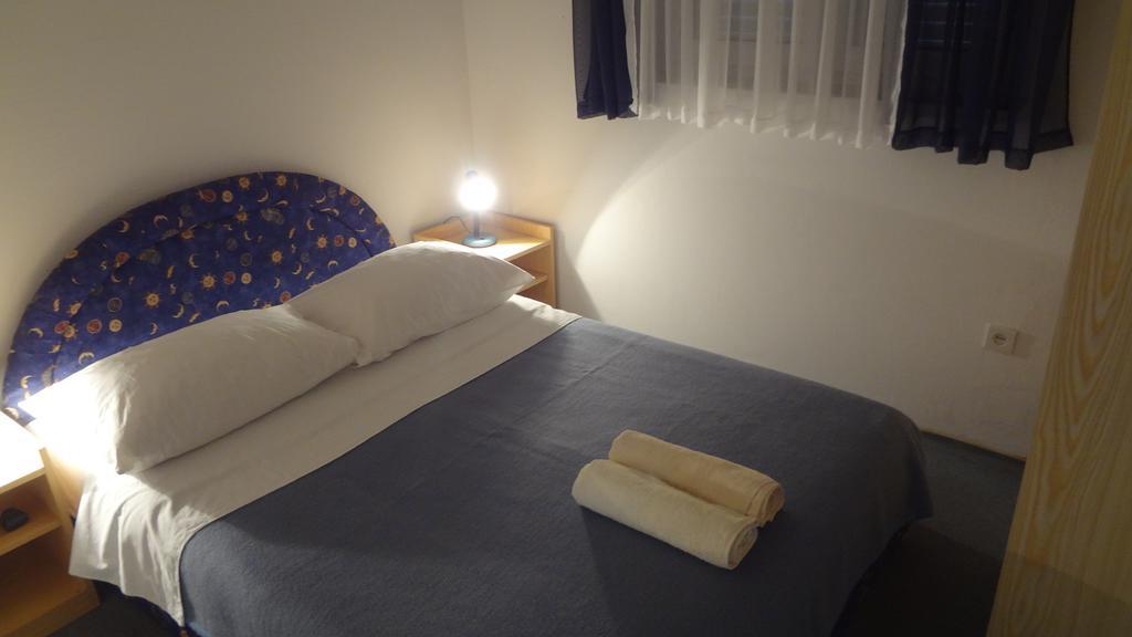 Apartments Danijela Tribalj Habitación foto